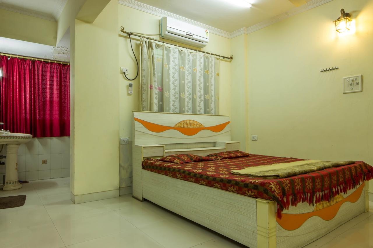 Comfortable Living Navi Mumbai Buitenkant foto